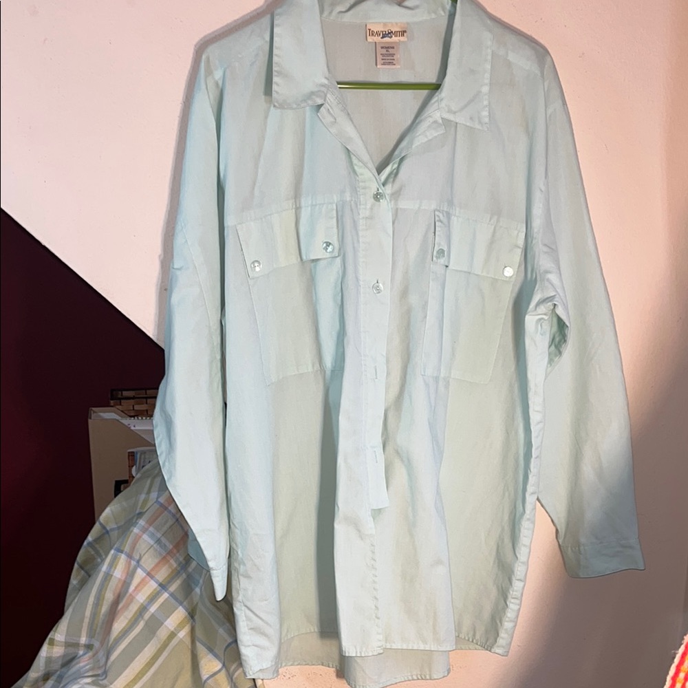 TravelSmith Aqua Women's Button Down Shirt XL‎
